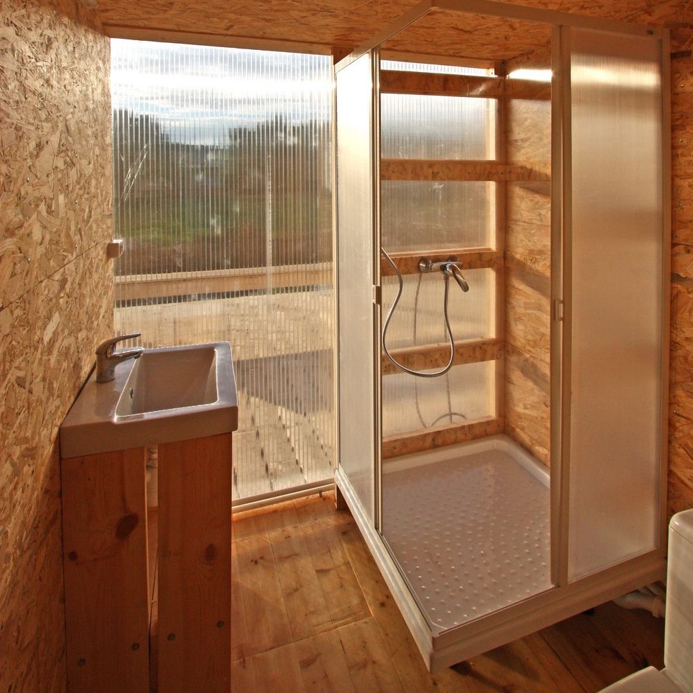 cabaña moderna de madera